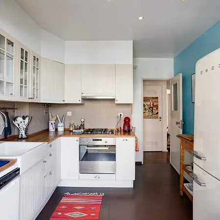 Sol Ao Rato - Sunny And Spacious شقة *
