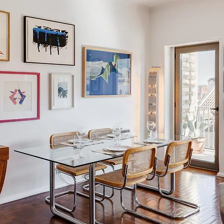 아파트 Sol Ao Rato - Sunny And Spacious