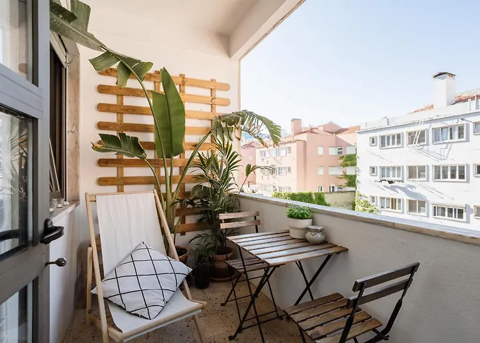 아파트 Sol Ao Rato - Sunny And Spacious
