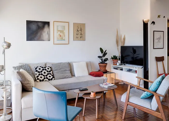 아파트 Sol Ao Rato - Sunny And Spacious